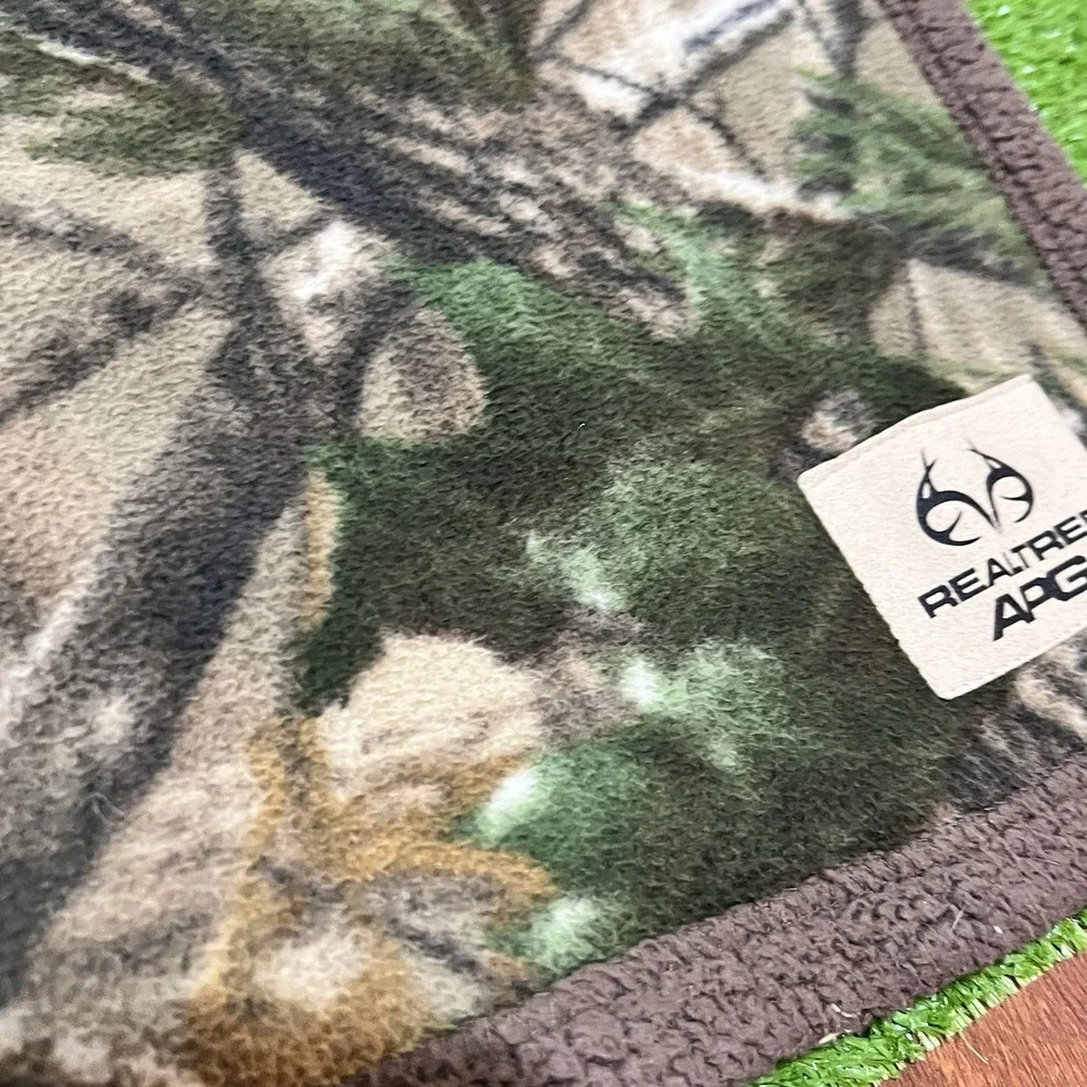 Vintage Heavy‎ Camo Blanket 102